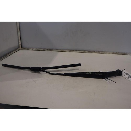 Front wiper arm - wiper,